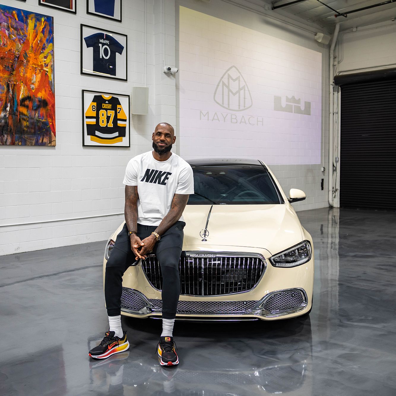 LeBron James i personalizowany Maybach S 680 w jedynym egzemplarzu