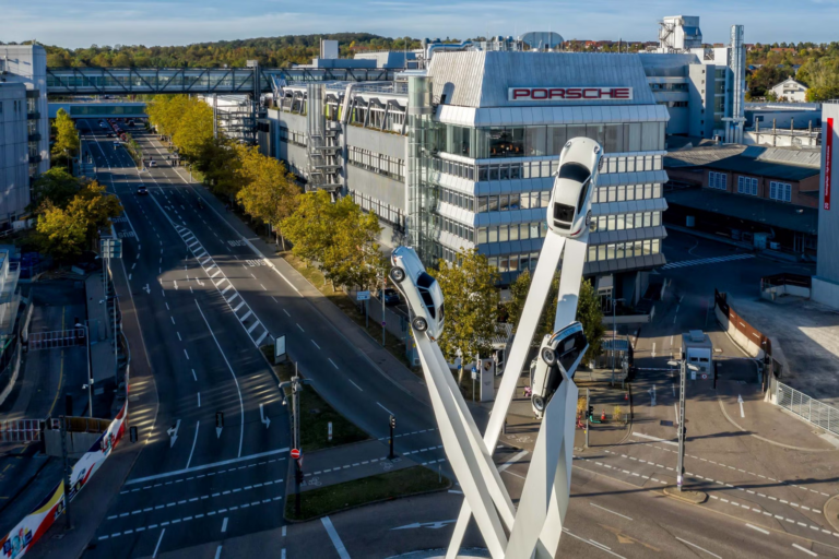 Porsche idzie w ślady VW i szykuje zwolnienia