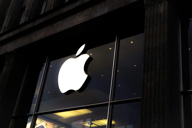 Apple znów wyprzedza Nvidię. Jest najdroższy