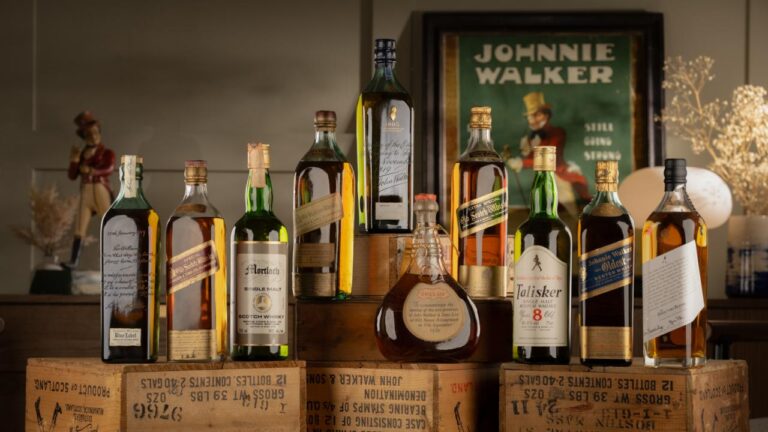 Największa kolekcja Johnnie Walker trafi na aukcję. Ponad 3200 przedmiotów